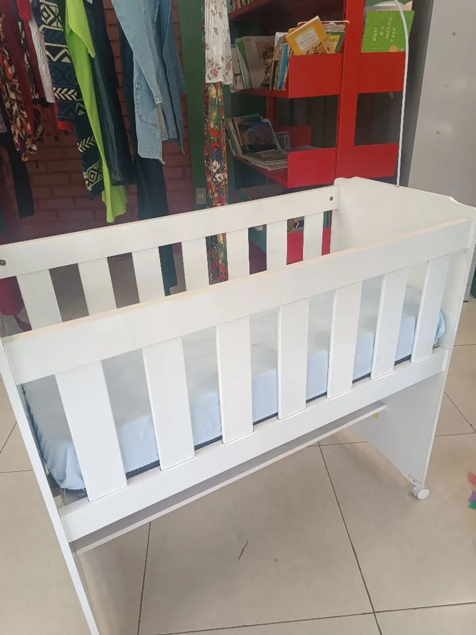 Berço branco recém nascido  - Foto 2