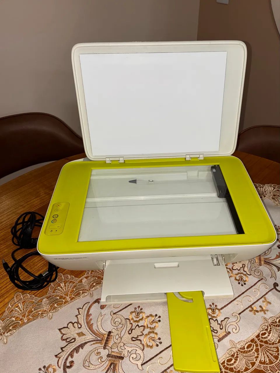 Impressora HP DeskJet Ink Advantage 2135 - Foto 2