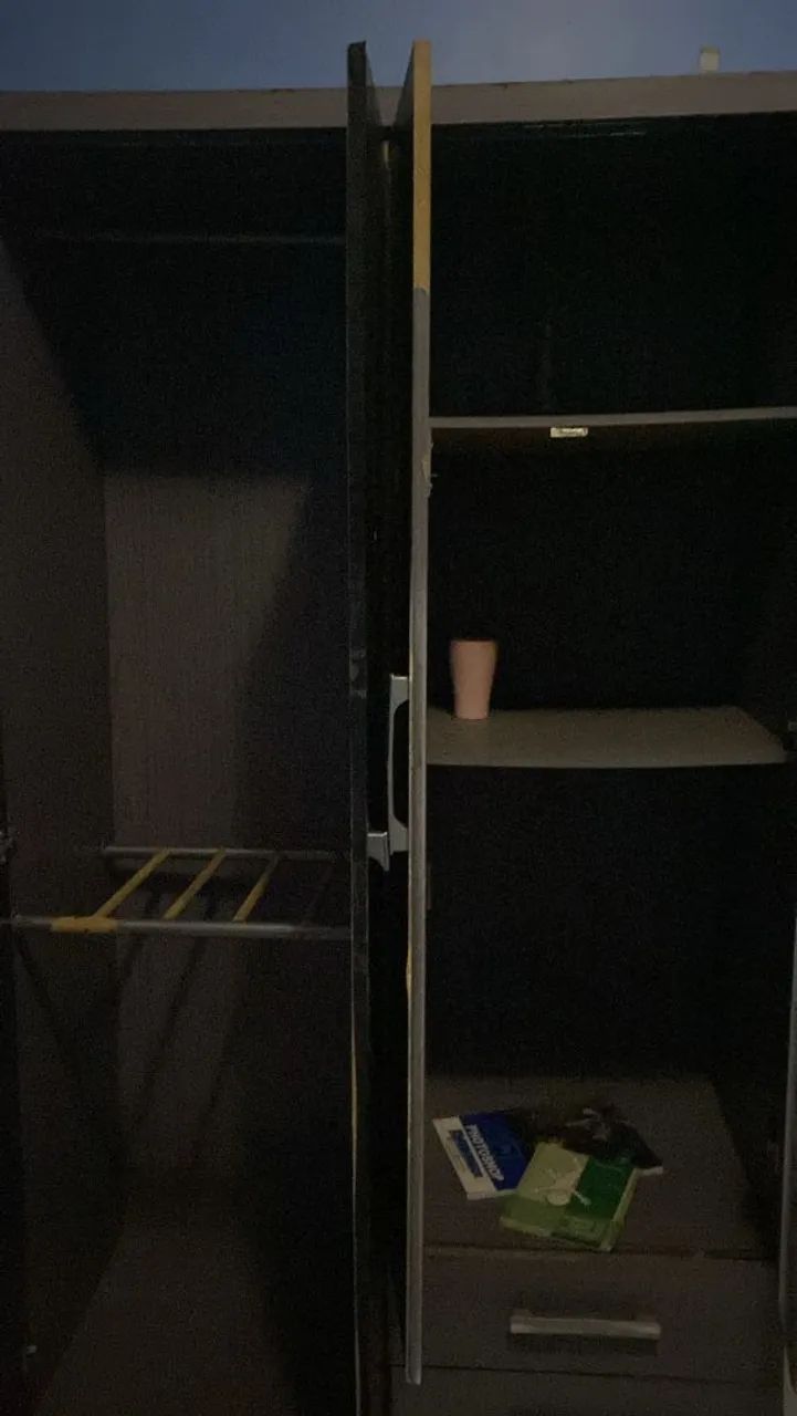 Guarda roupa de solteiro - Foto 2