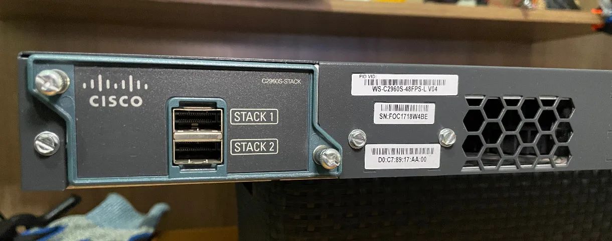 Switch Cisco Catalyst 2960S 48 Portas Gigabit PoE+ - 740W - FlexStack - Revisado - Foto 3