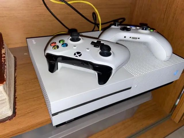 XBOX ONE S 1TB - Foto 3