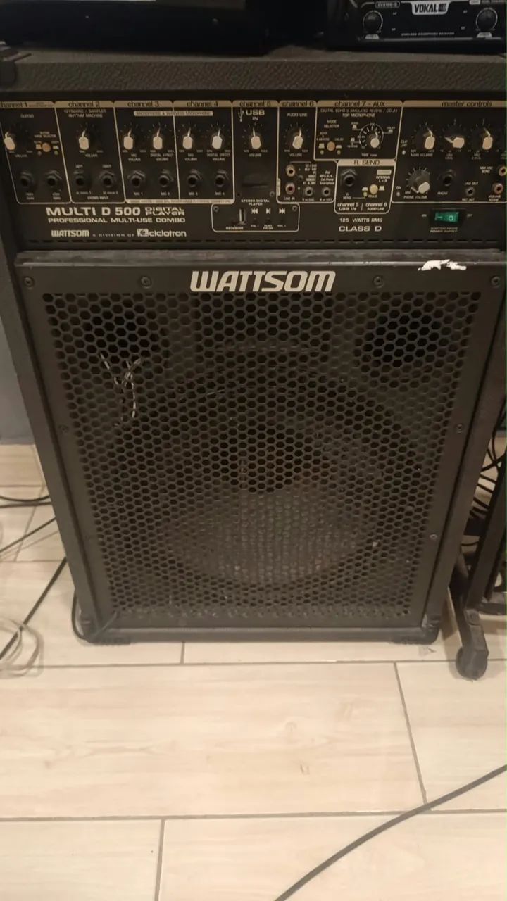 Vendo caixas amplificadas watson e oneal
