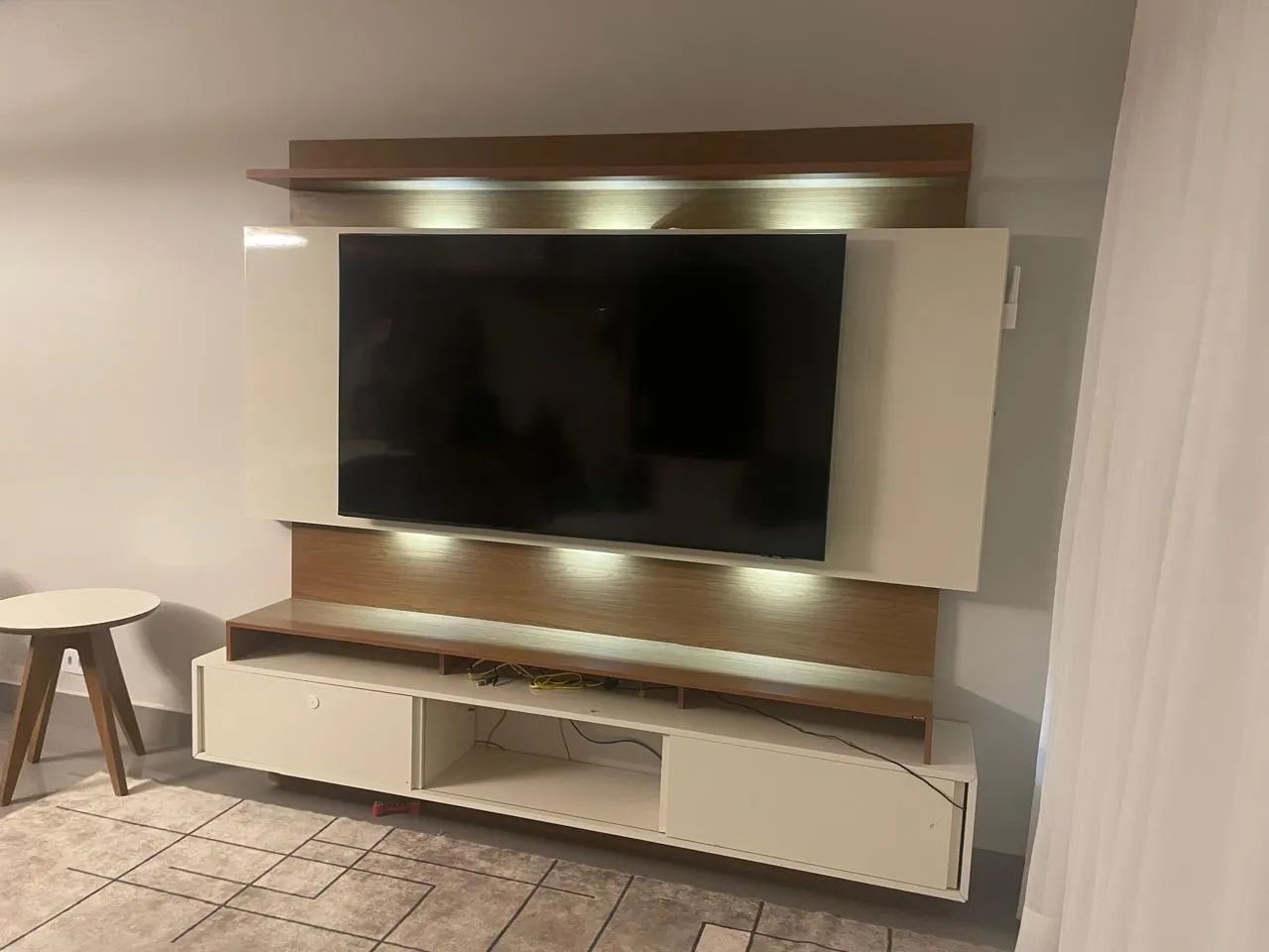 Rack de sala com painel 