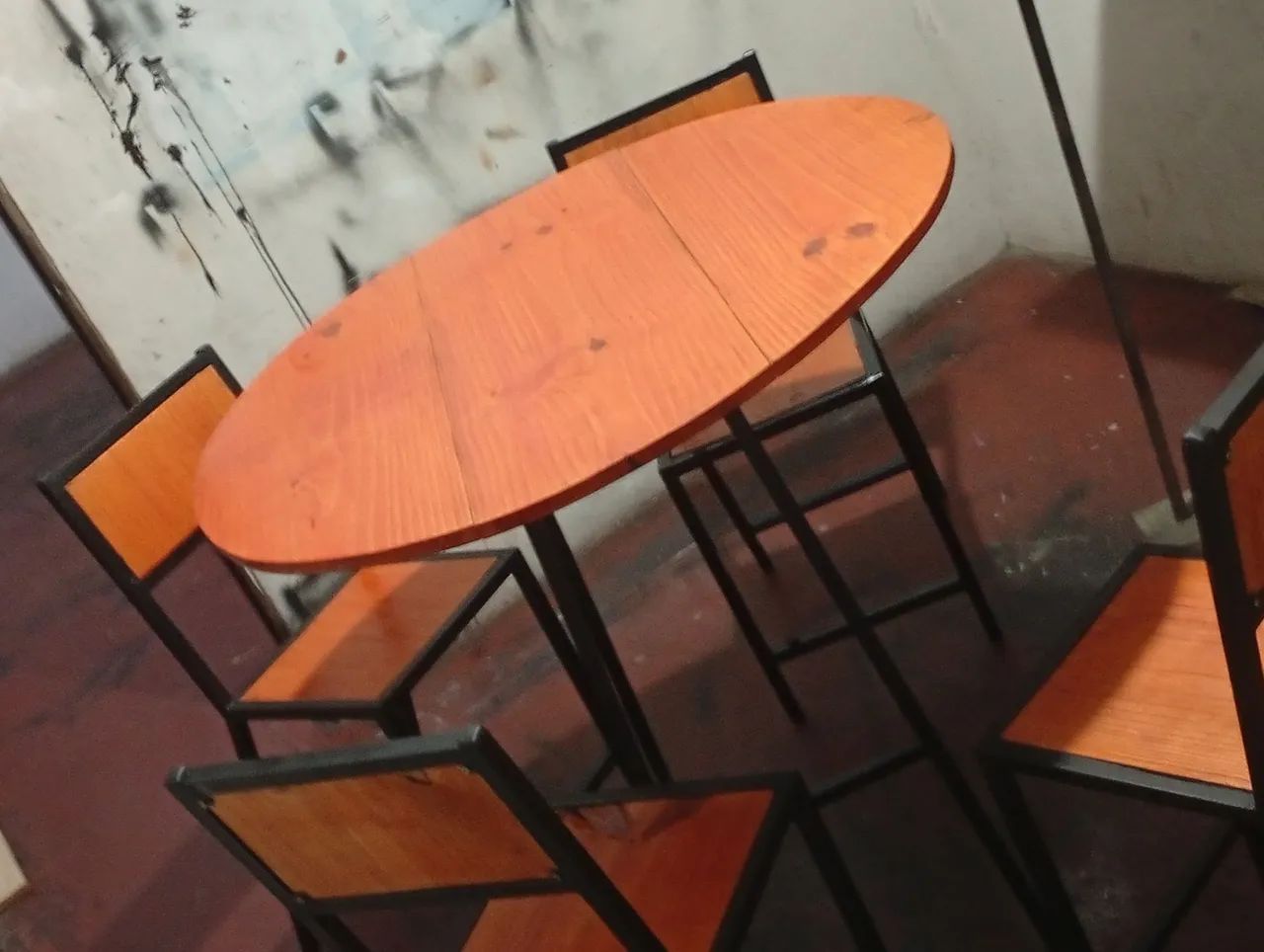 Mesa industrial sobe medida 