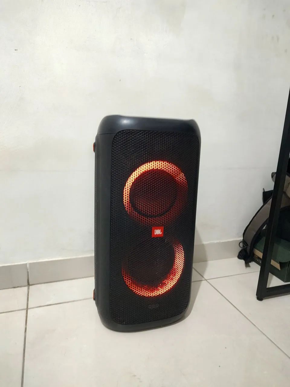 JBL PARTBOX 100 CONSERVADA  - Foto 2