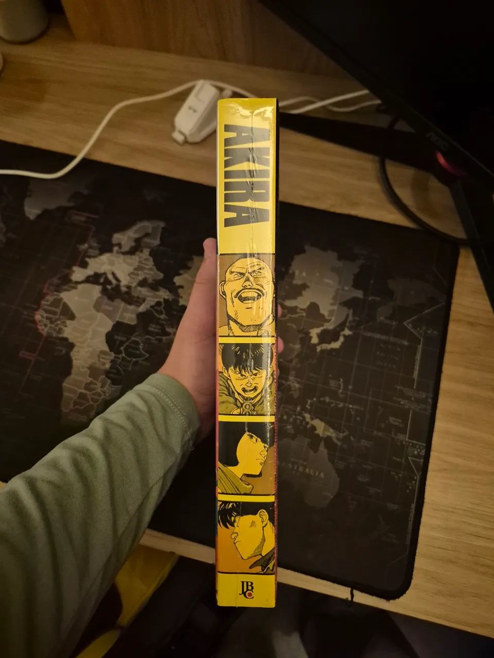 Livro Akira Volume 1. - Foto 3