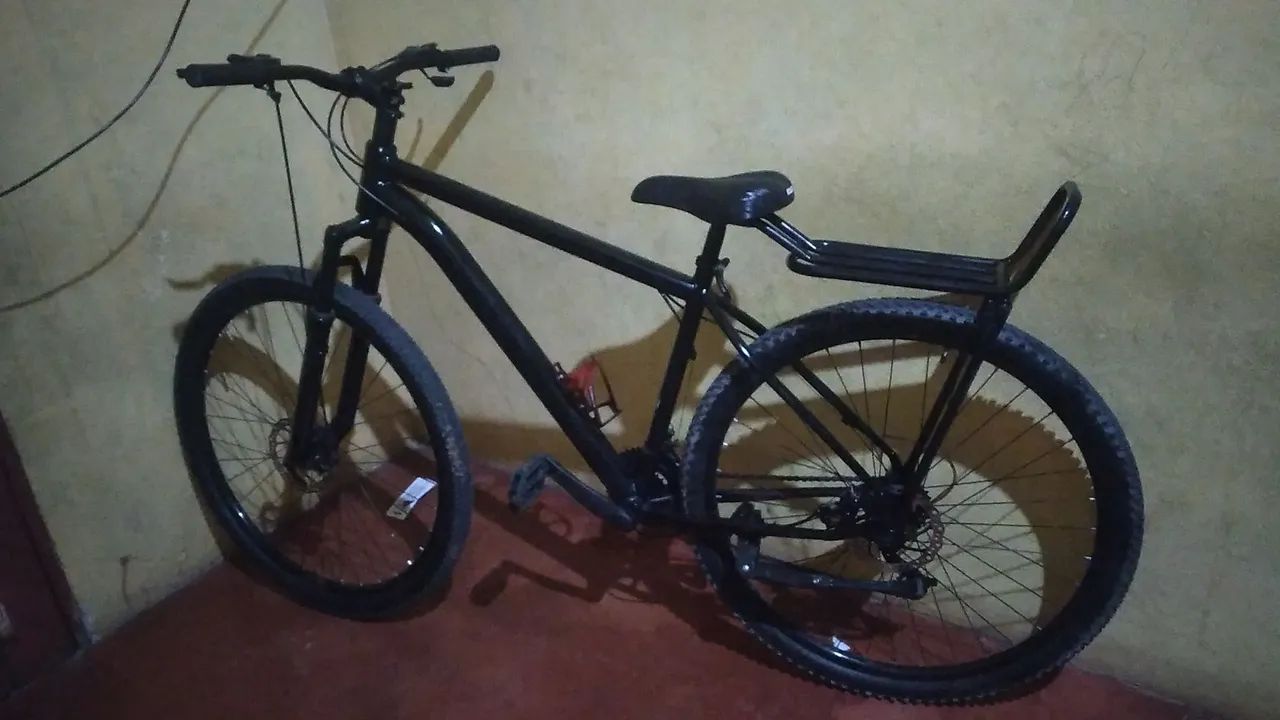 Bicicleta aro 29 equipada - Foto 2