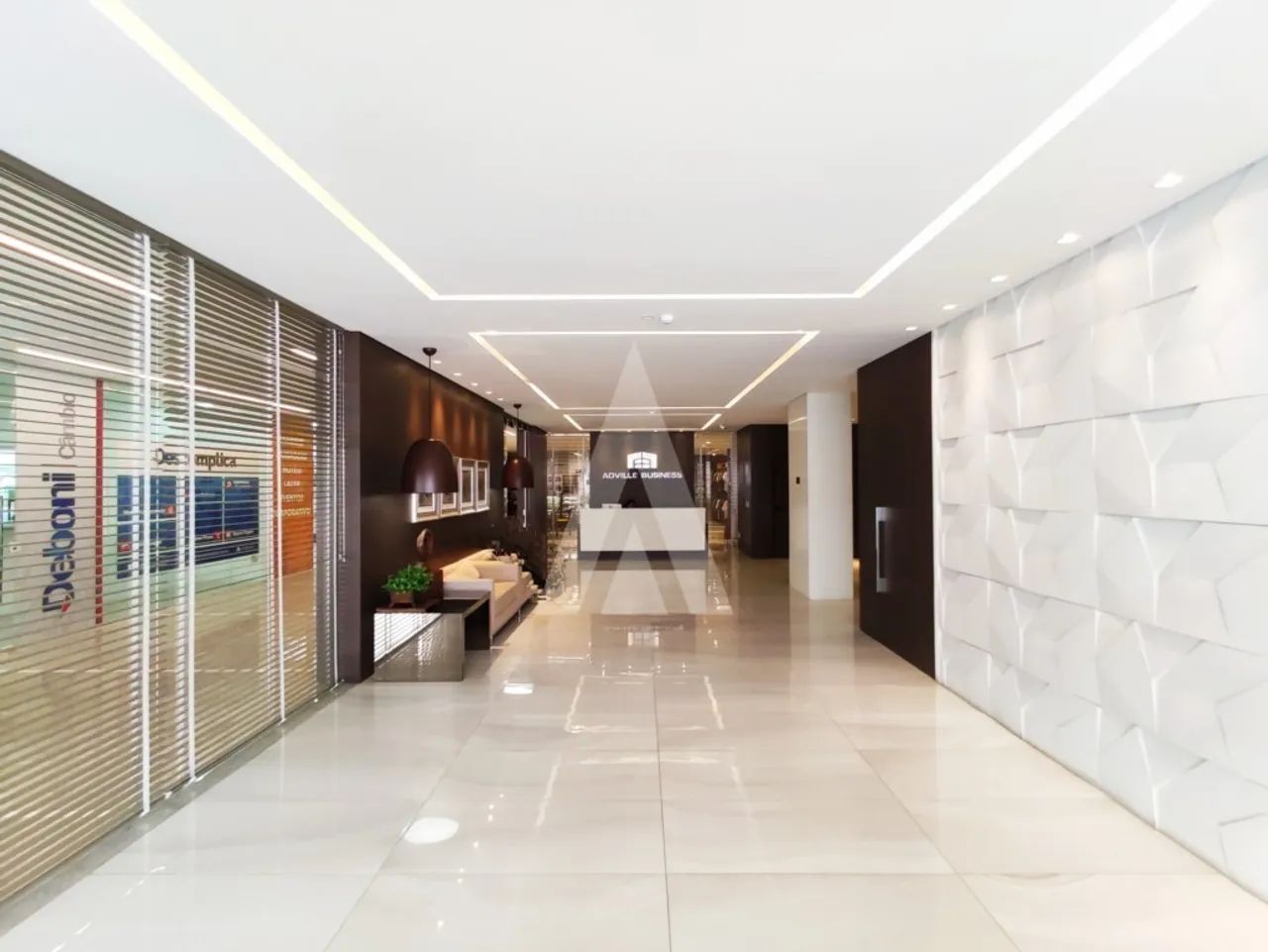 Sala comercial com 38,88 m² no Centro de Joinville. - Foto 2