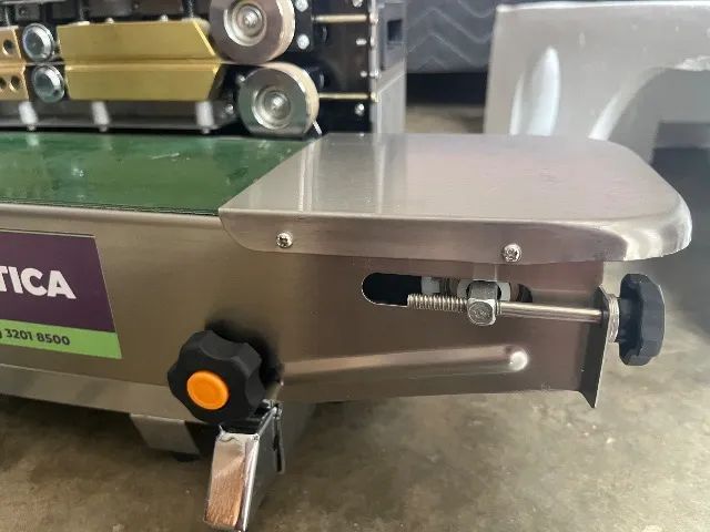 Seladora automática 