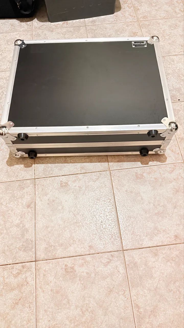 Mesa de som Yamaha Mg 16 xu + Hard case (som case)  - Foto 2