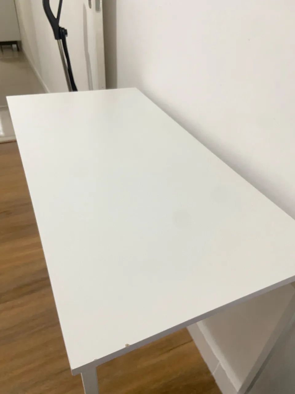 Computer desk + chair.