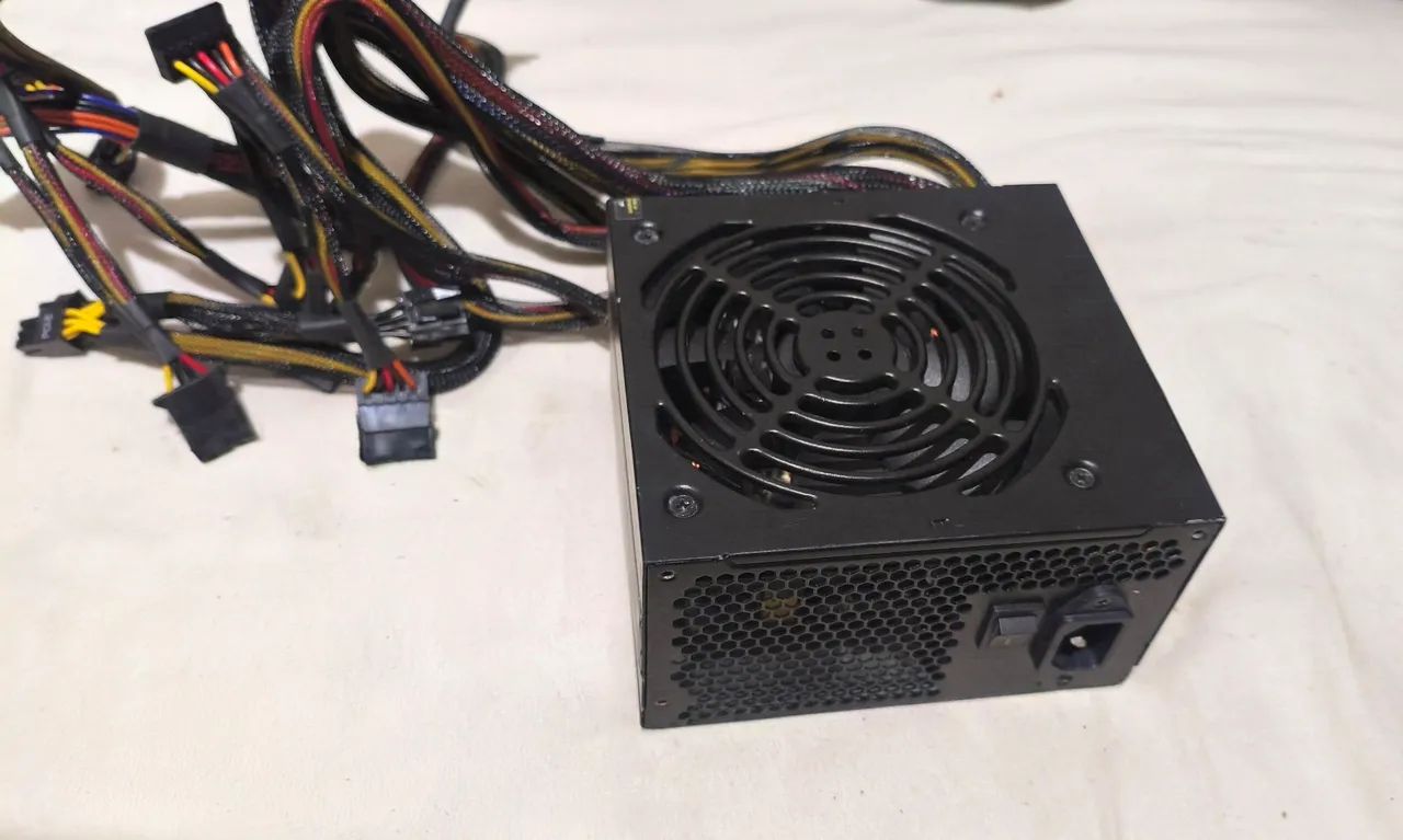 Fonte Corsair VS500W - Foto 3