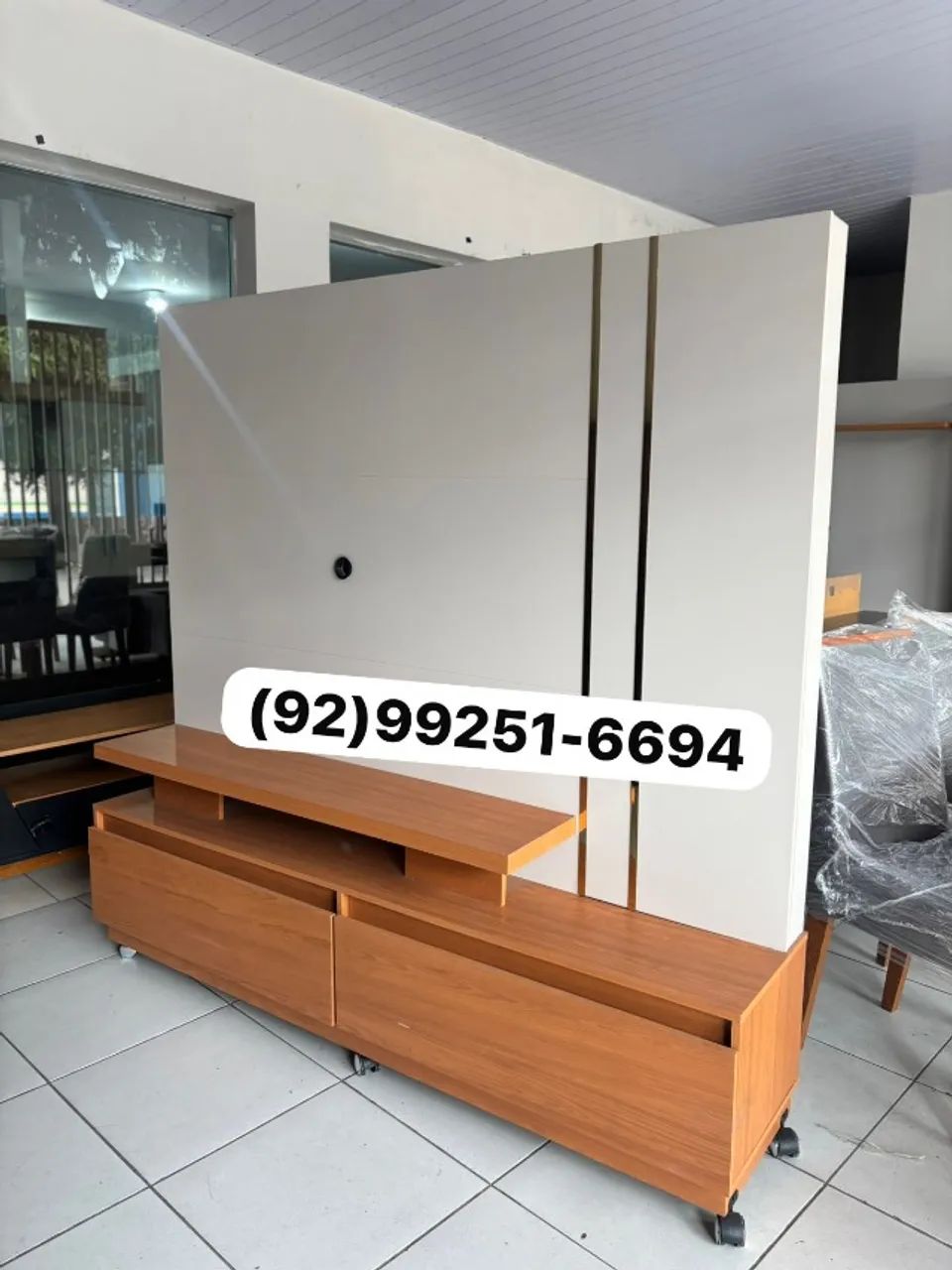 painel de tv completo 75 polegadas