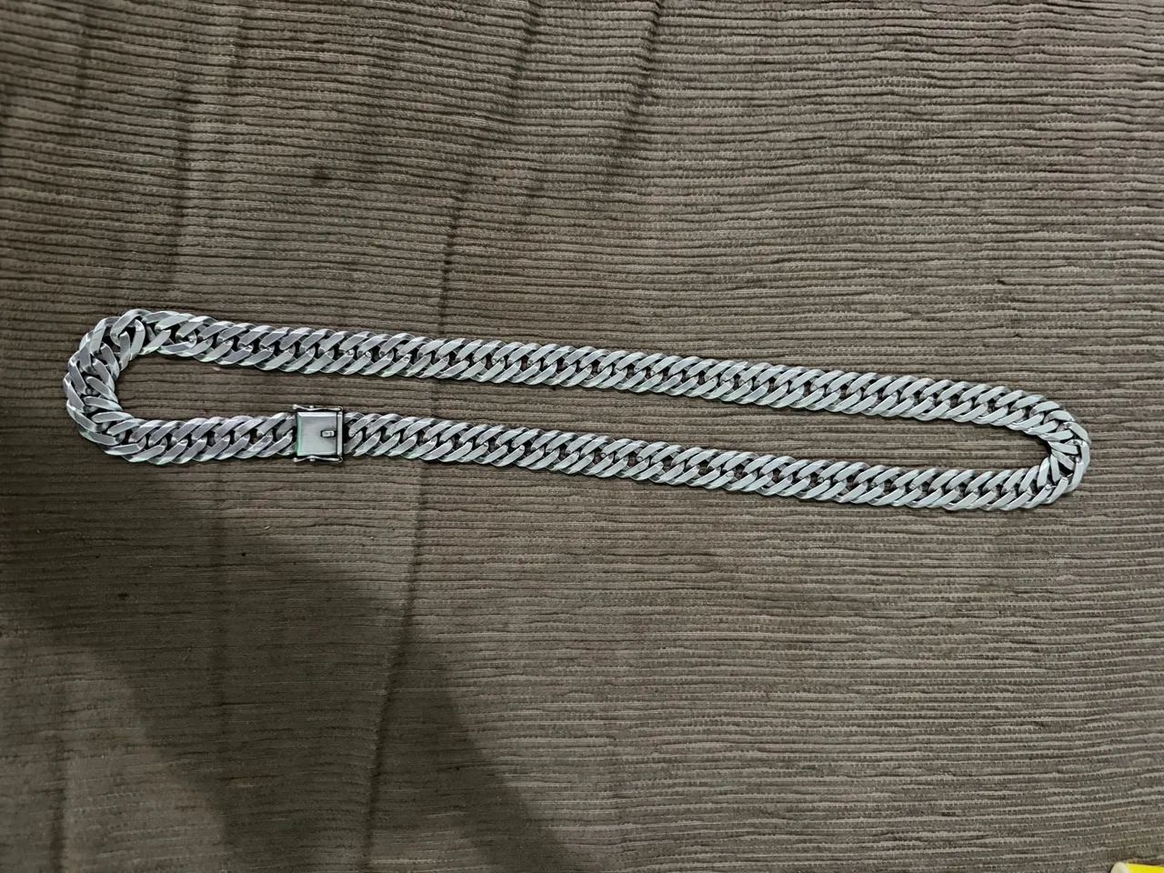 Cordão e pulseira de prata