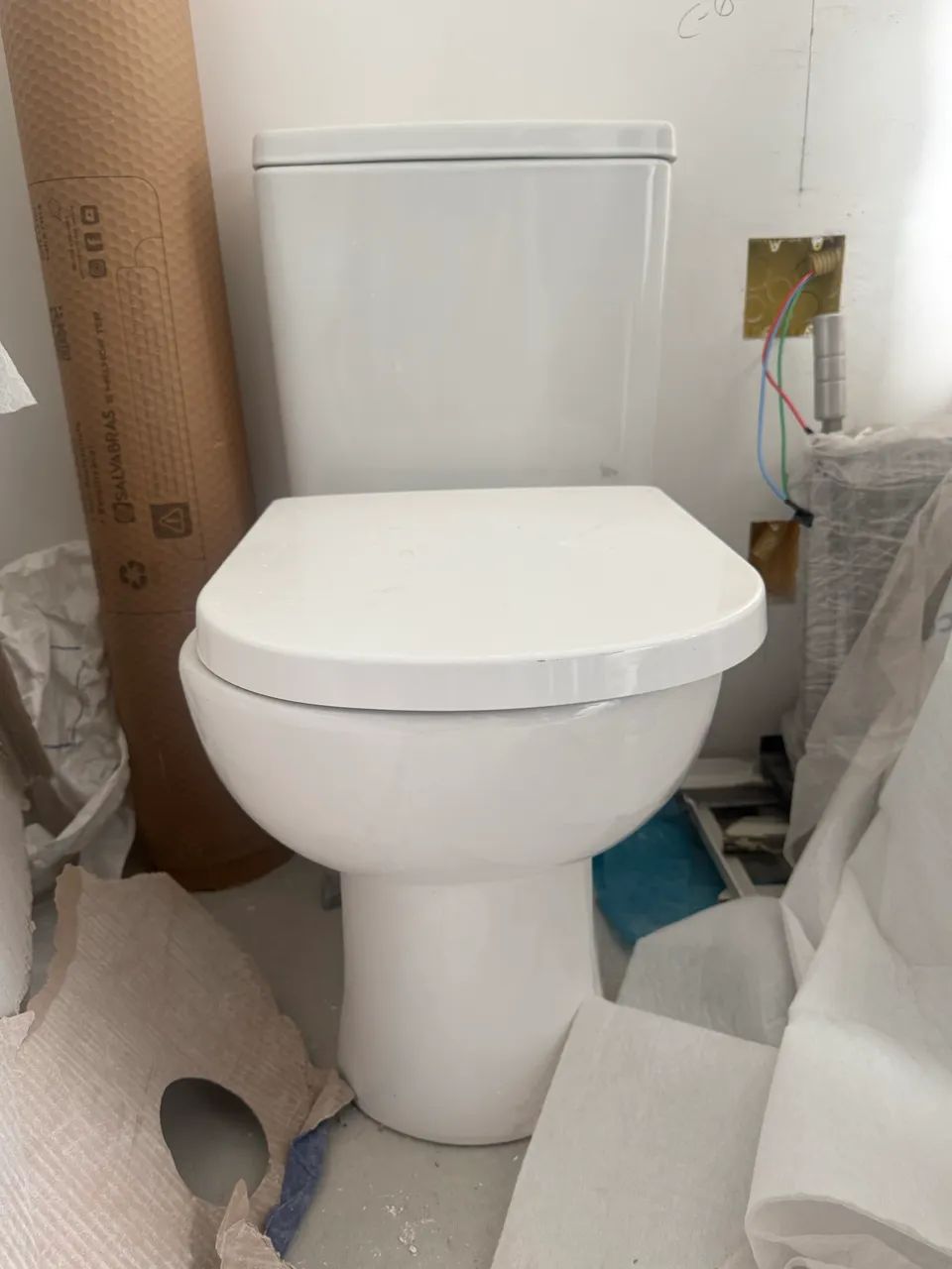 Vaso com caixa acoplada 