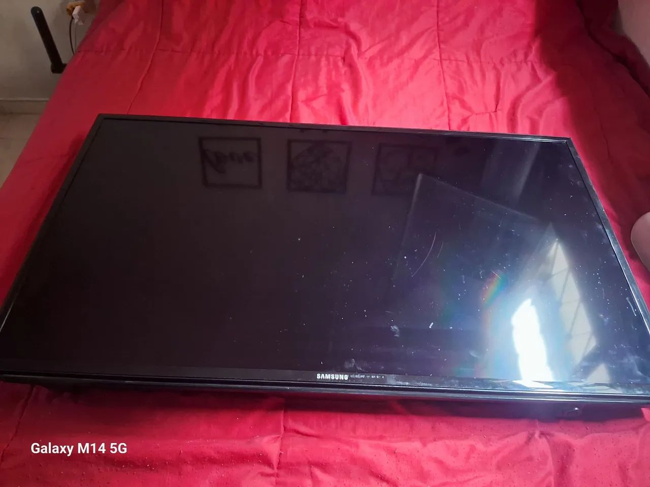 Vendo TV Samsung com defeito, placa queima da