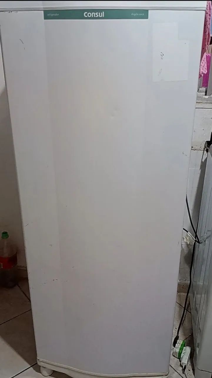 Vendo geladeira 