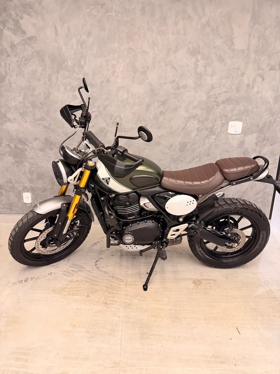 Scram 400x Triumph 