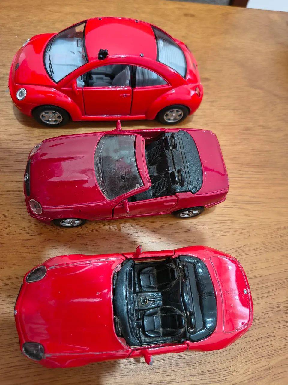 Lote 3 miniaturas/carrinhos de brinquedo Maisto e Kinsmart - Foto 3