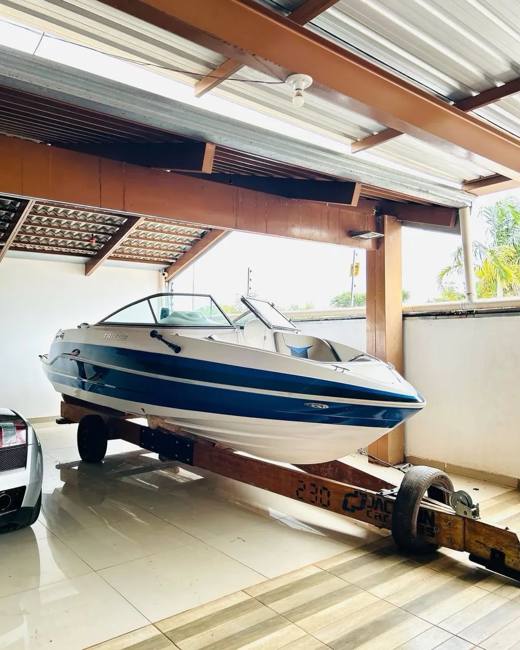 Lancha triton 230  - Foto 2