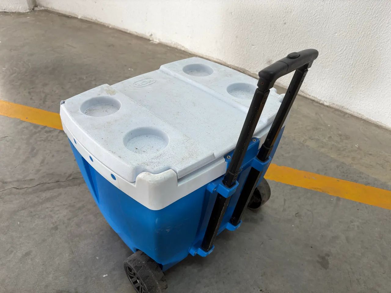 Caixa térmica Mor 42 litros + 2 térmicas para líquidos  - Foto 4