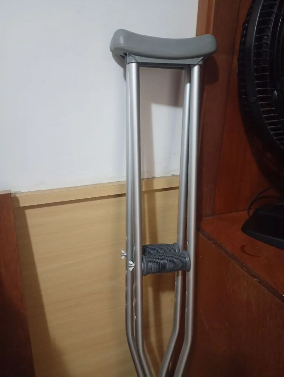 Par de muletas semi novas - Foto 2
