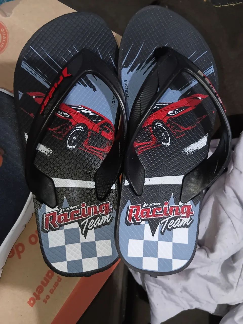 Tenis e chinelo  - Foto 3