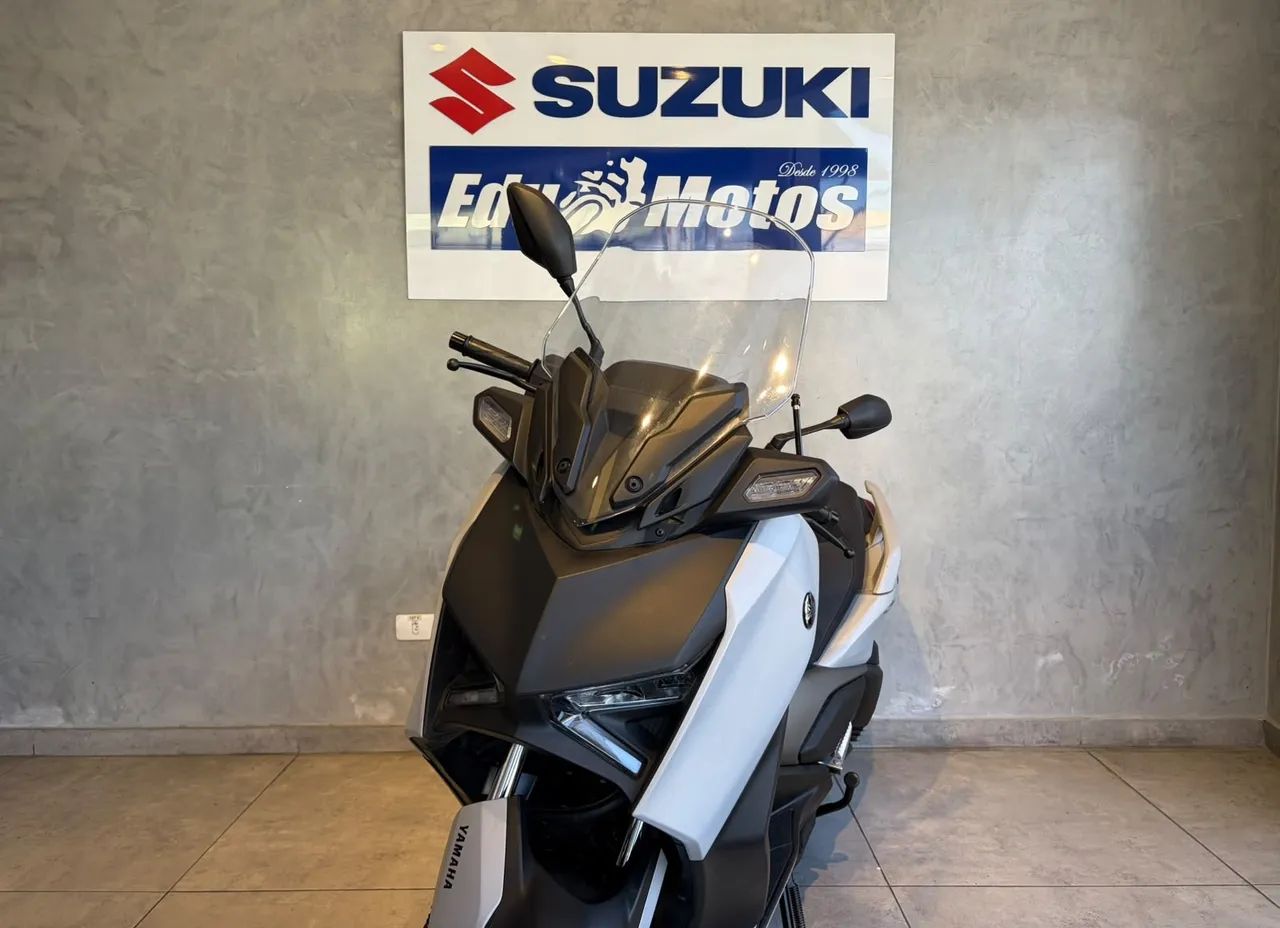 Yamaha XMAX 250 CONNECTED  - Foto 4