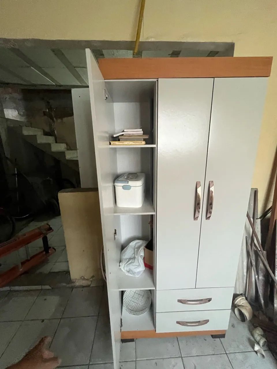 650 - Guarda roupa 