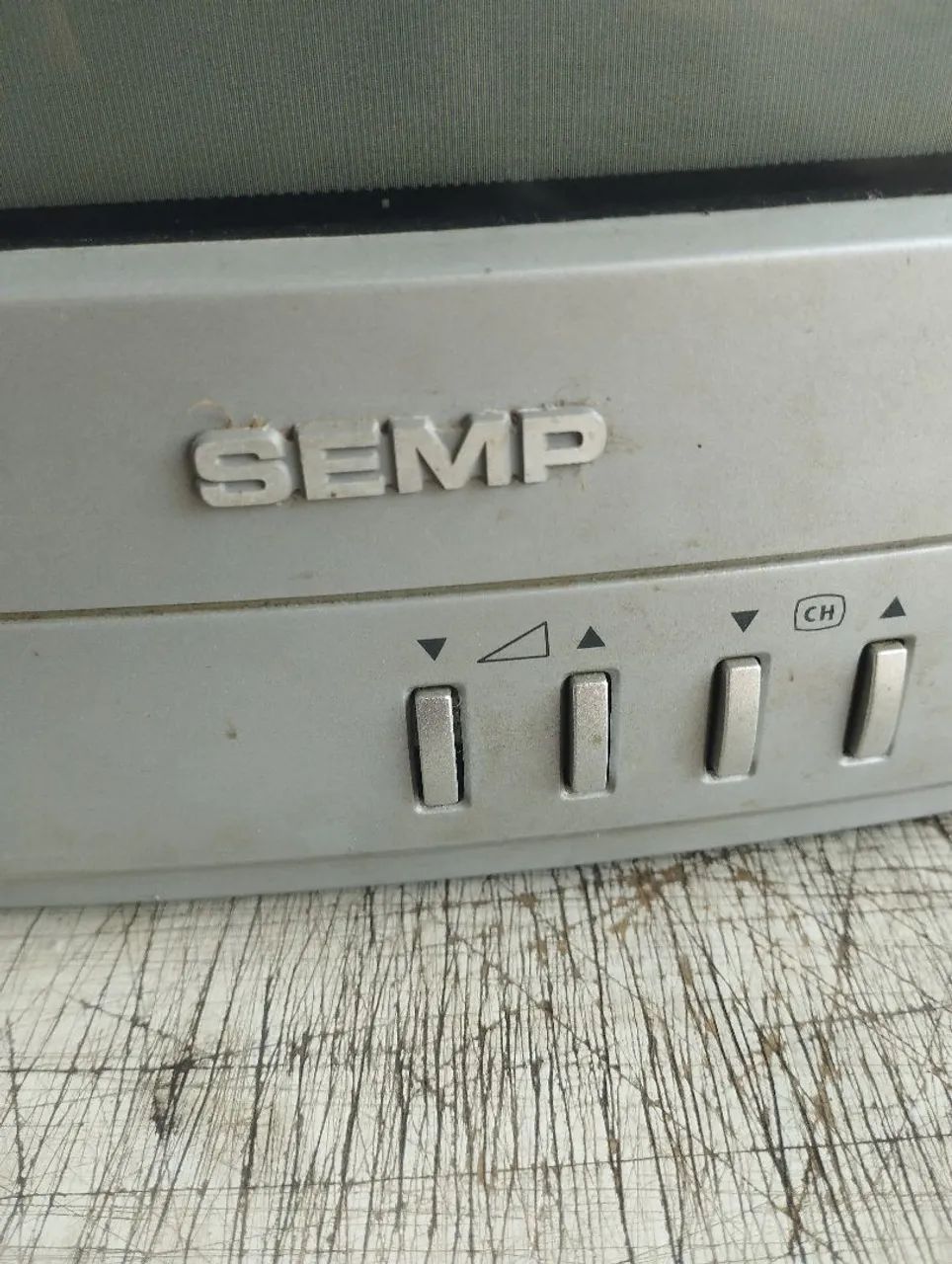 TV TUBO SEMP DE 14 POLEGADAS  - Foto 3