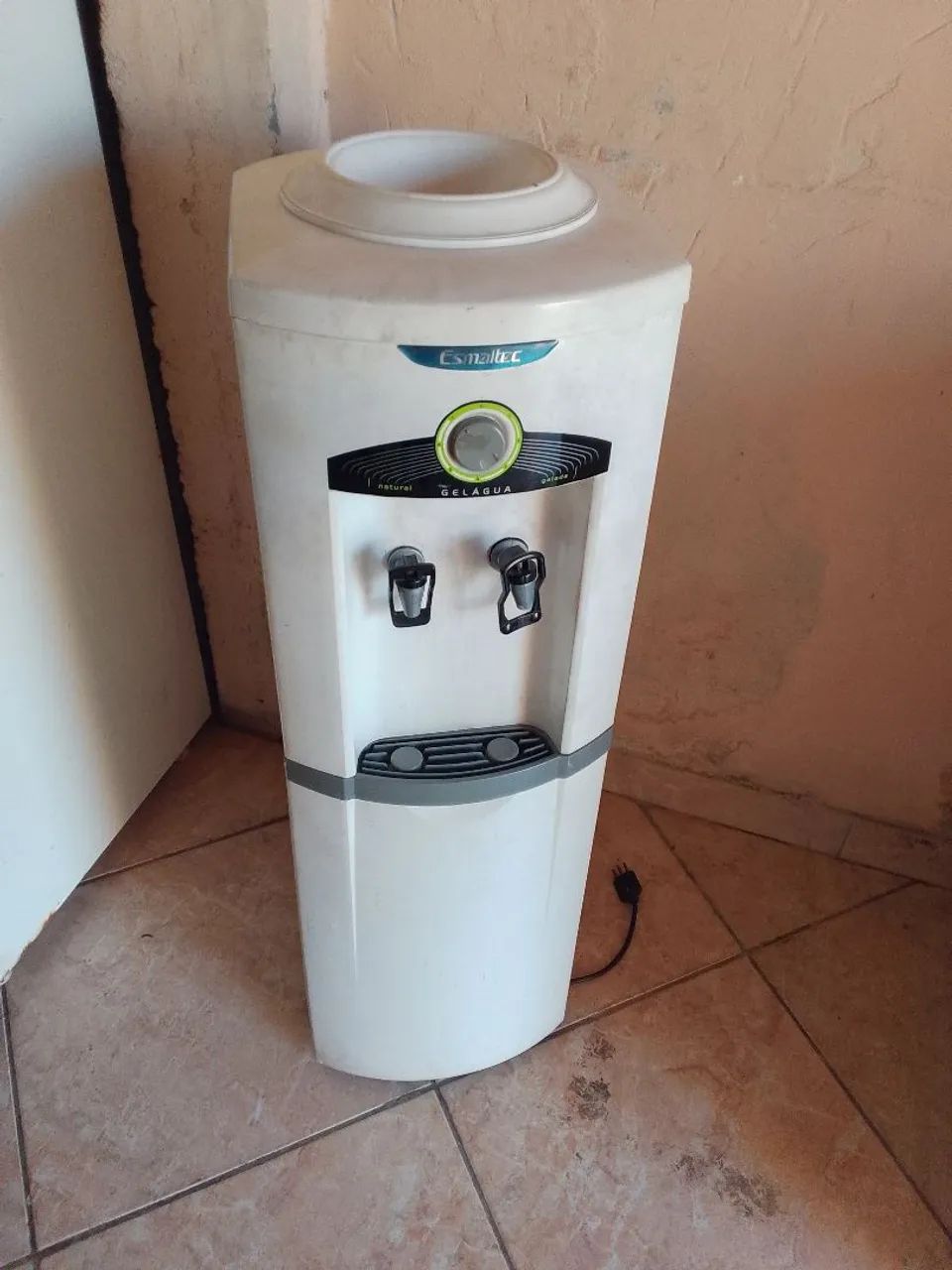 gelagua esmaltec funciona perfeitamente entrego  - Foto 2