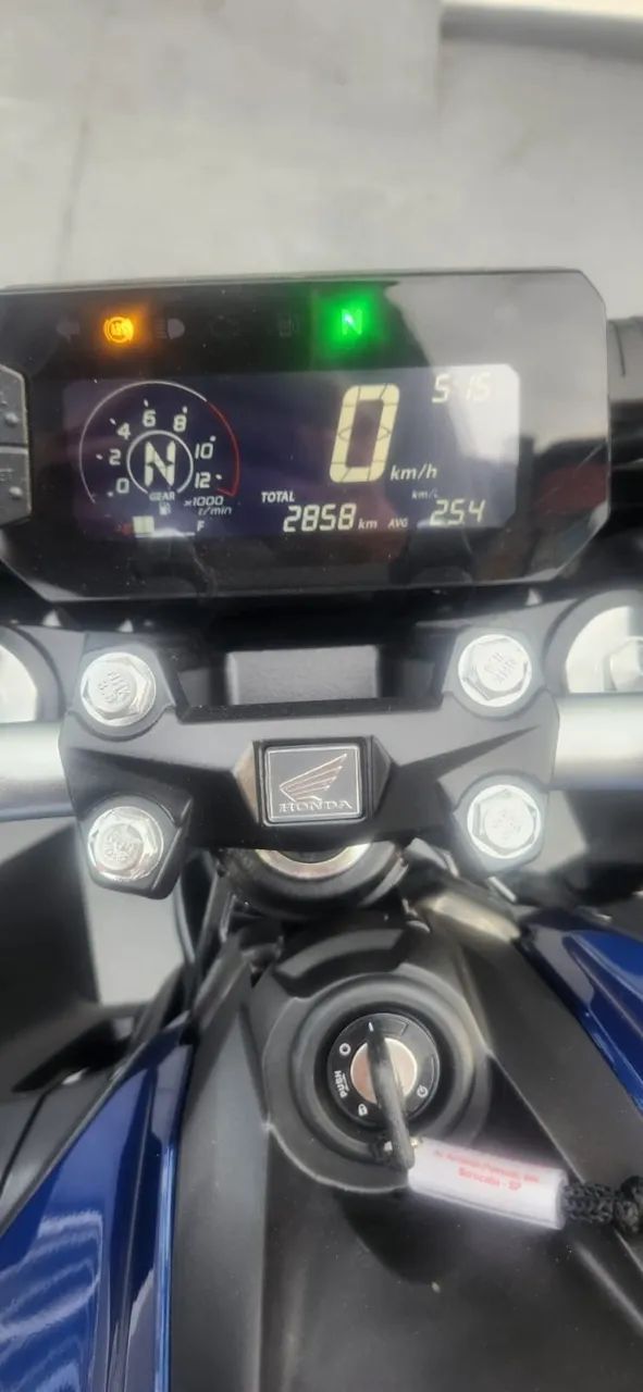 CB 300 abs  2026 - Foto 4
