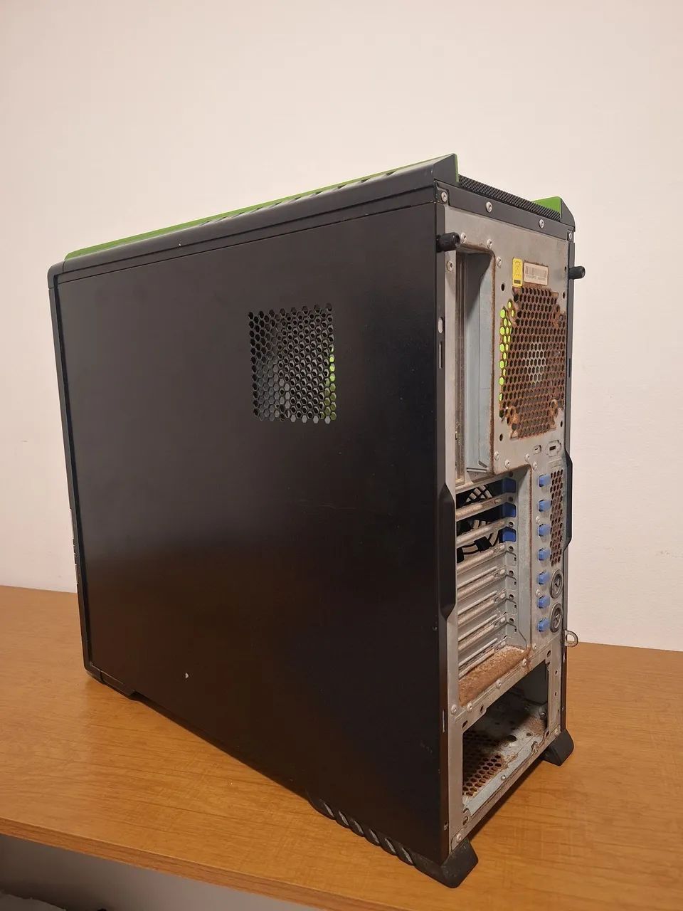 Gabinete CoolerMaster Nvidia Edition - Foto 3