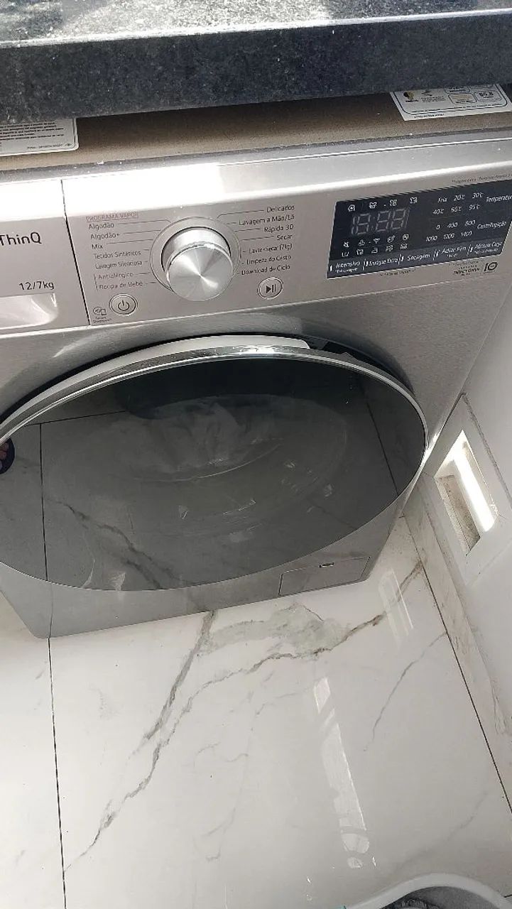 Máquina lava e seca LG