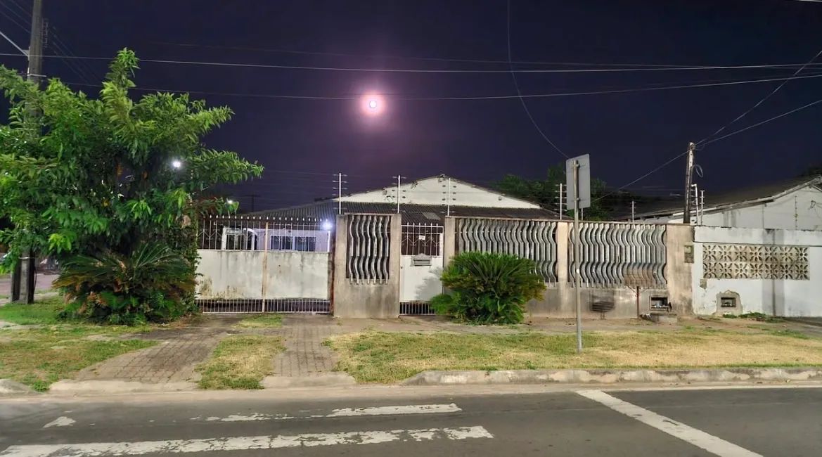 Casa 3 Qtos (1 Suíte) + Piscina -  (Esquina 15x25)