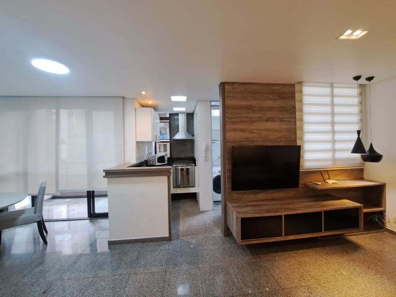 2 SUITES, 1 COM GRANDE CLOSET - ESCRITÓRIO - AR CONDICIONADO - ELEGANGTE E MODERNO - Foto 2