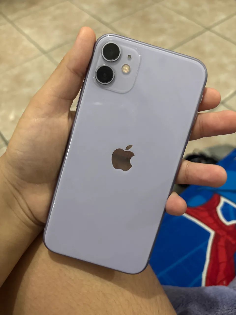 iPhone 11 64 gigas lilás 