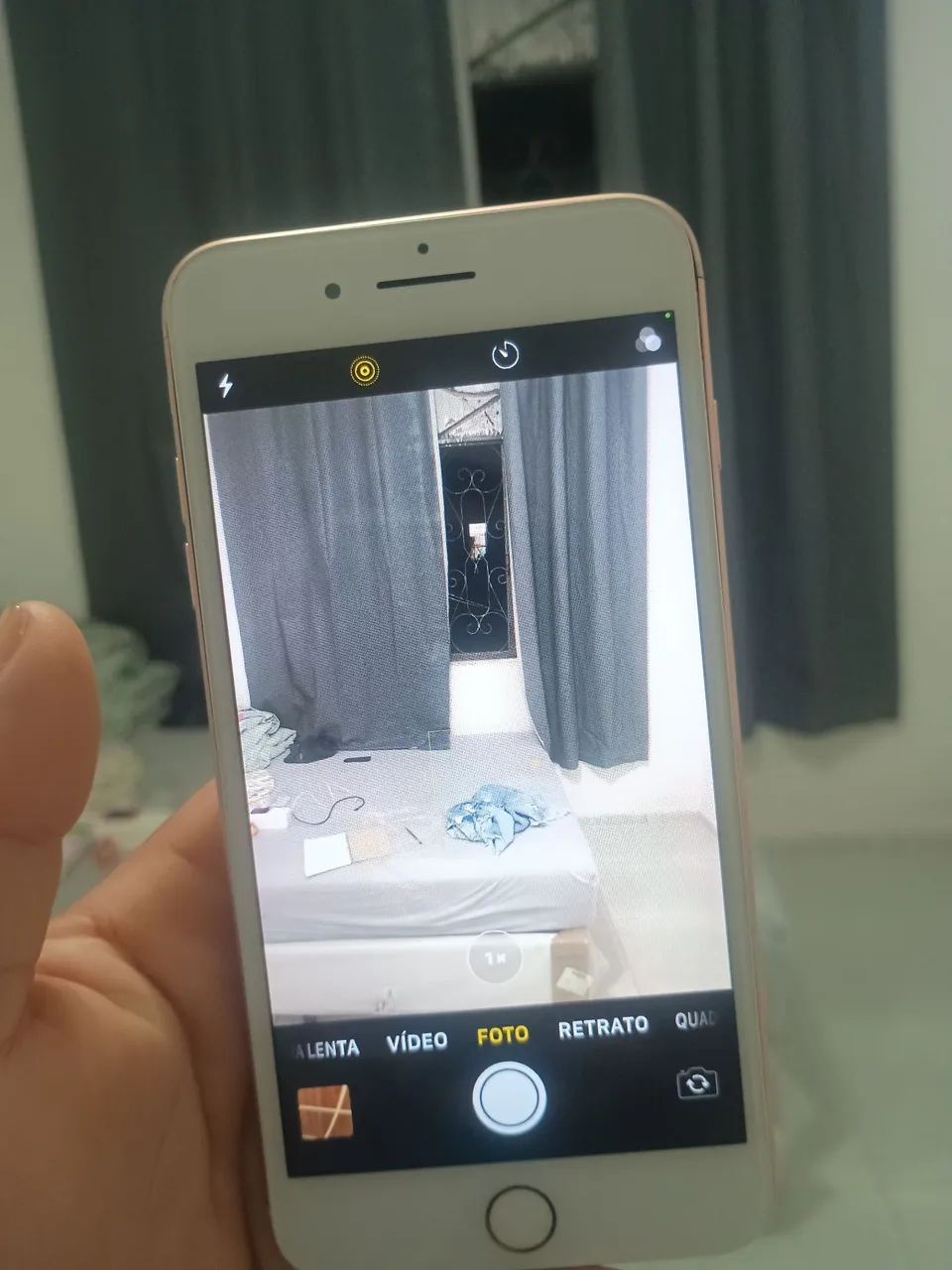 Vendo ou troco iPhone 8 plus  - Foto 5