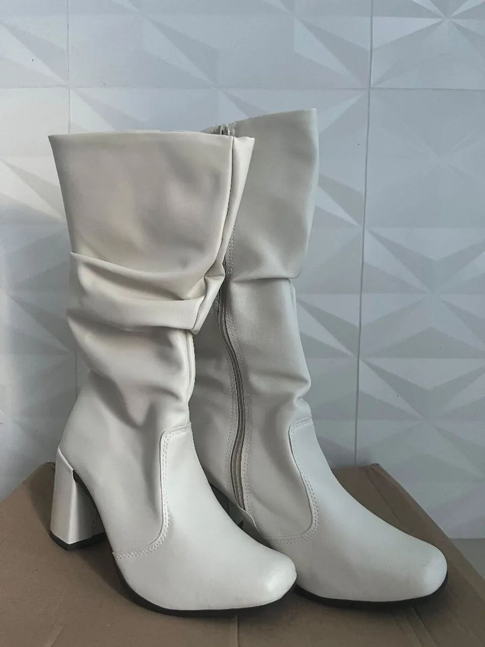 Vendo Excelente Bota Usada Uma Única Vez 