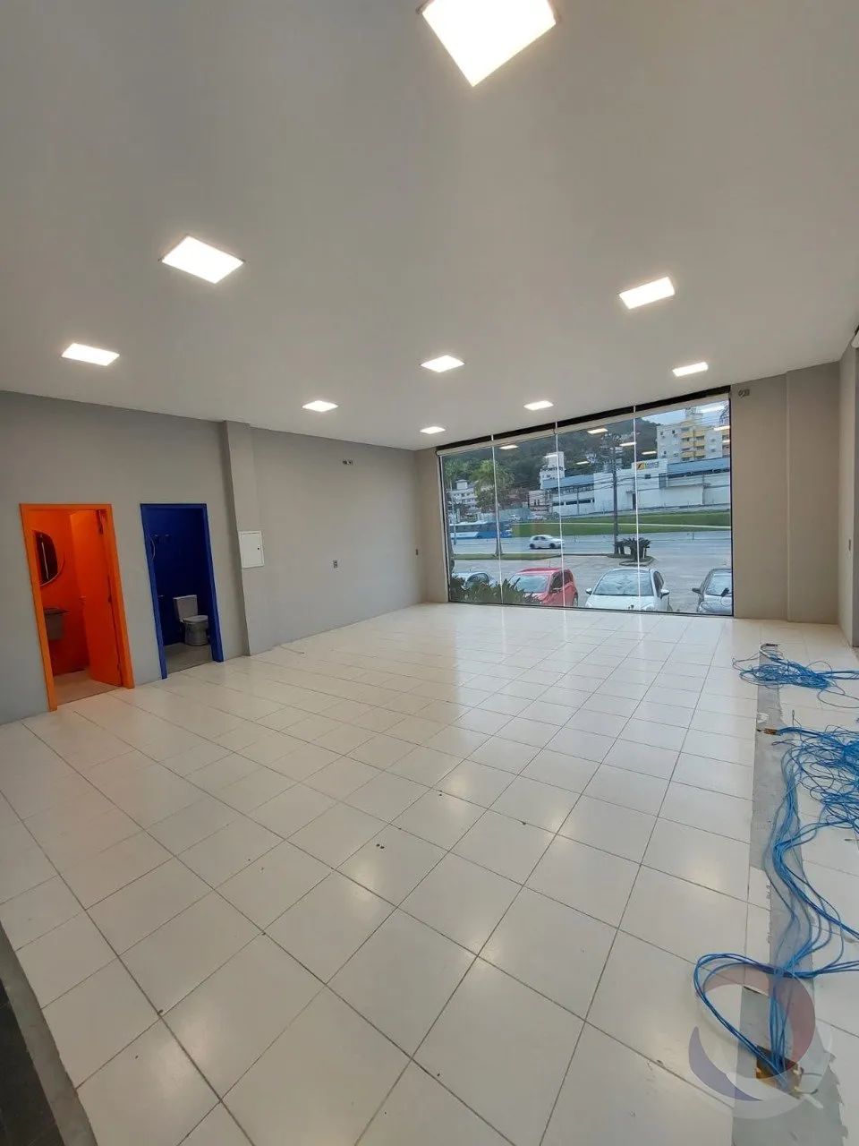 Loja de 226.03m² no bairro Saco Grande - Foto 3