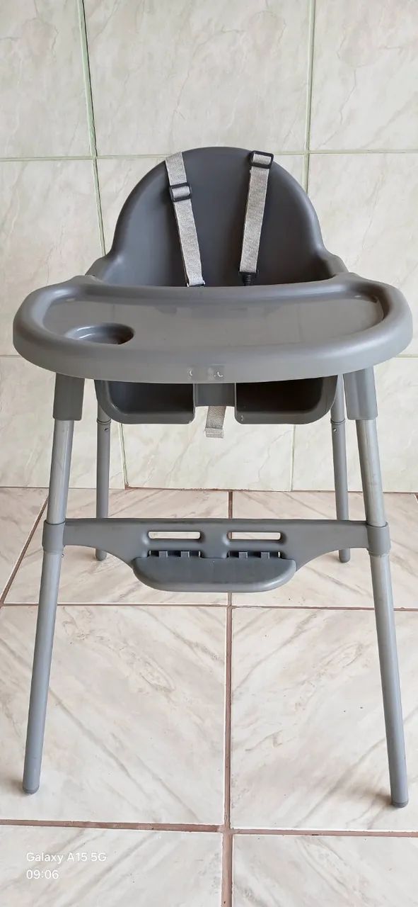 Cadeirinha de alimentação