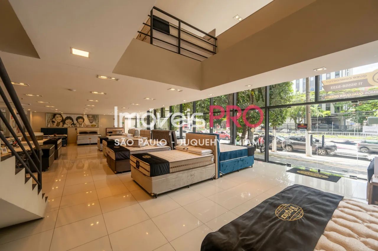 Loja locada na Berrini com 328 m²