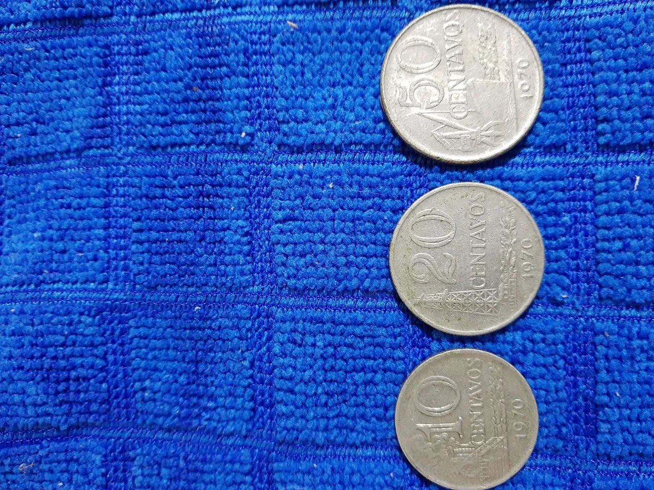 Moedas 10 20 e 50 centavos de 1970