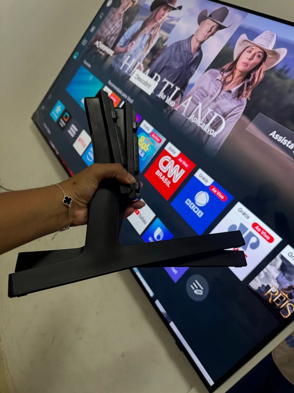 Smart Tv Samsung 70 polegadas 4k - Foto 4