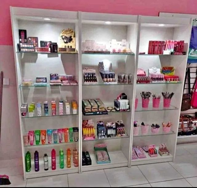 Prateleiras MDF Com vidro e iluminação 