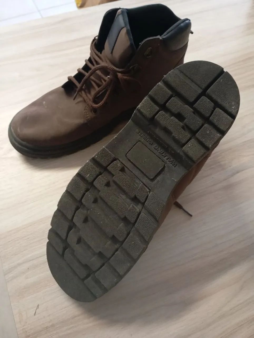 Bota trademan marrom  - Foto 3