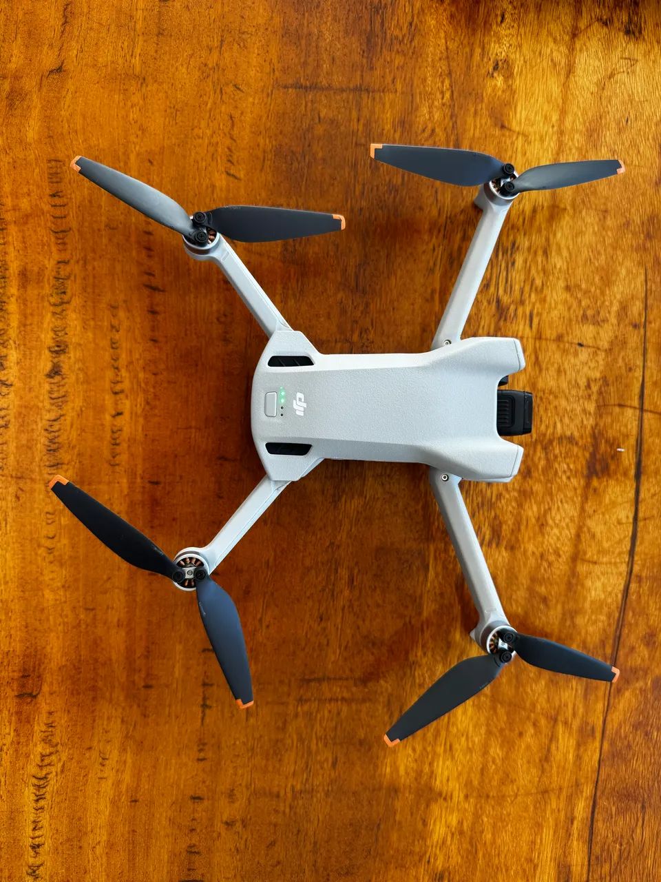 Drone DJI Mimi 3 controle com tela - Foto 2