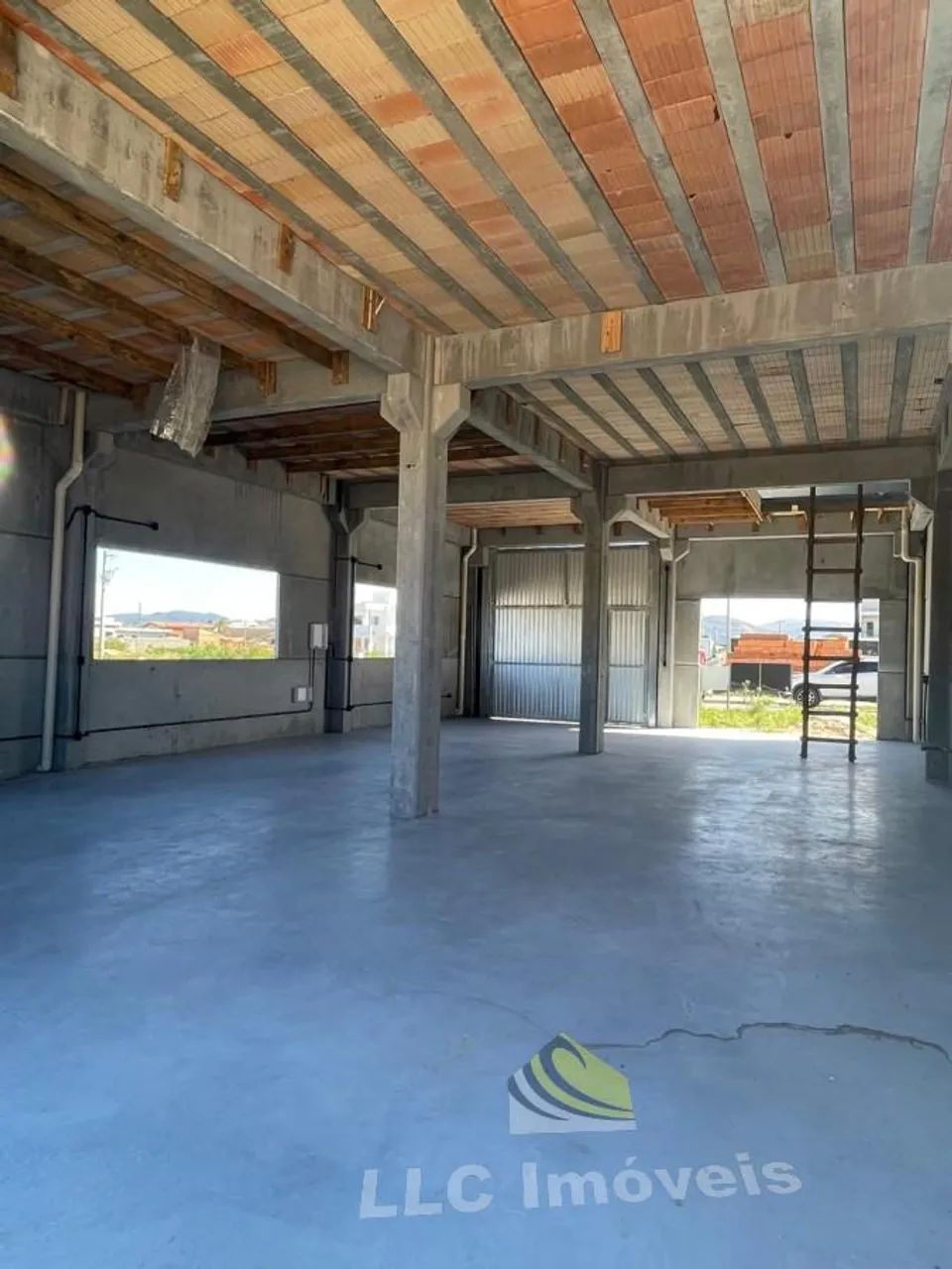 Ponto Comercial para Locação em Imbituba, NOVA BRASÍLIA, 4 banheiros - Foto 4