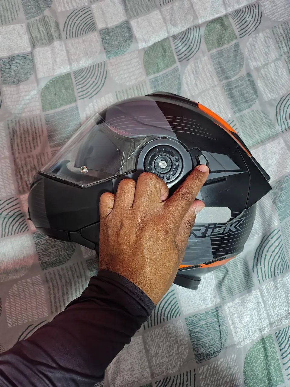 Capacete norisk Robocop semi-novo  - Foto 2