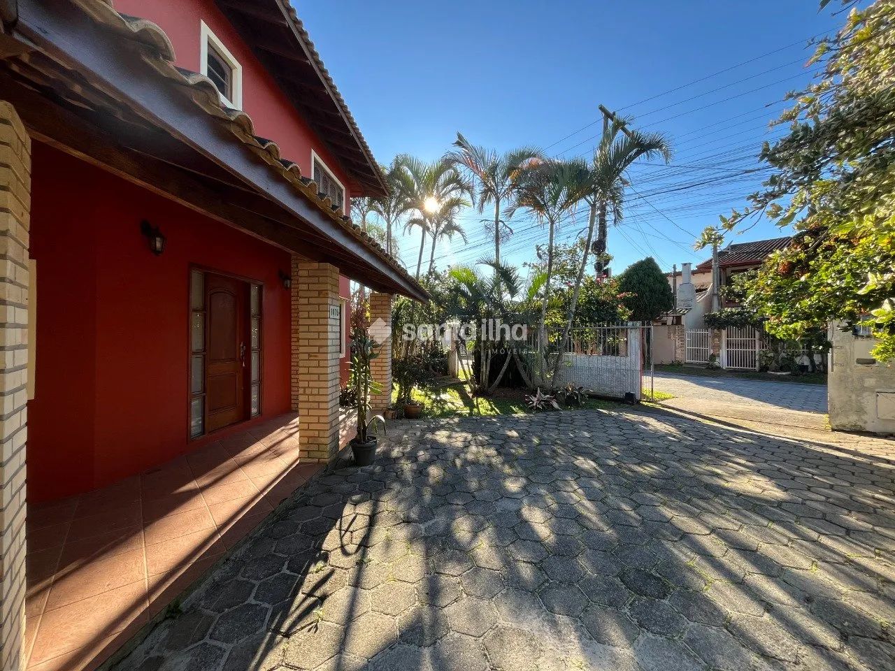 Casa com 4 dormitórios para alugar, 220m² - Campeche - Florianópolis/SC - Foto 2